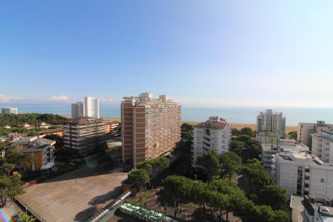 Appartamenti Puerto Do Sol Lignano Sabbiadoro Esterno foto