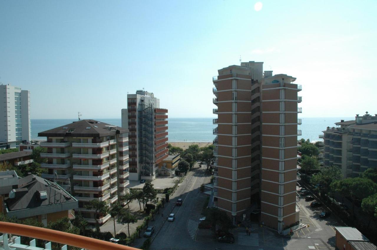 Appartamenti Puerto Do Sol Lignano Sabbiadoro Esterno foto